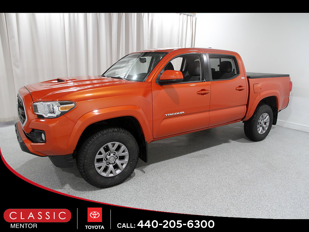 Used 2017 Toyota Tacoma SR5 w/ Tow Package AWD/4WD image 3