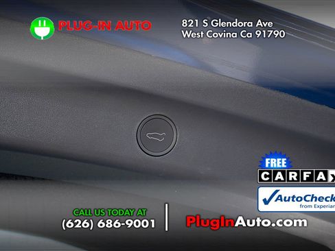 Used 2023 Tesla Model Y Performance image 16