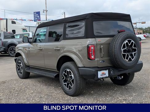 New 2025 Ford Bronco Outer Banks image 8