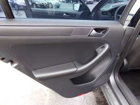 Used 2016 Volkswagen Jetta S FWD image 15