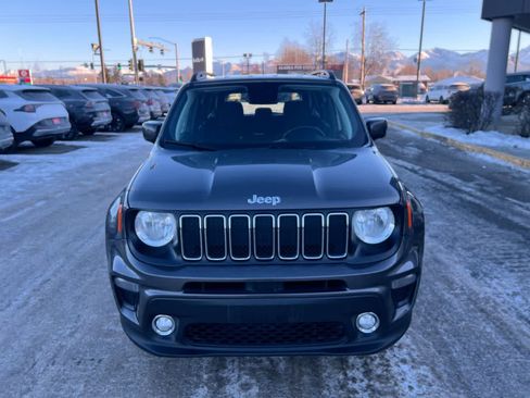 Used 2019 Jeep Renegade Latitude w/ Cold Weather Group image 29