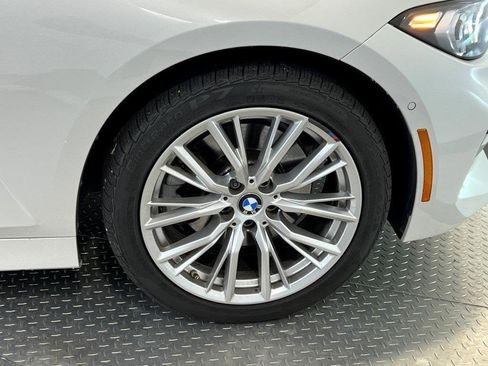 Used 2023 BMW 330i xDrive Sedan w/ Premium Package image 12