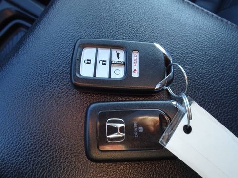 Used 2017 Honda CR-V Touring image 29