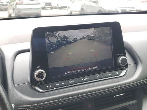 Used 2023 Nissan Rogue SV FWD image 19