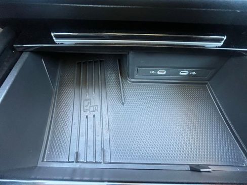 Certified 2025 Volkswagen Atlas SEL AWD/4WD image 15