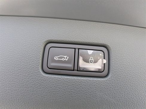 New 2026 Genesis GV80 2.5T Advanced image 33