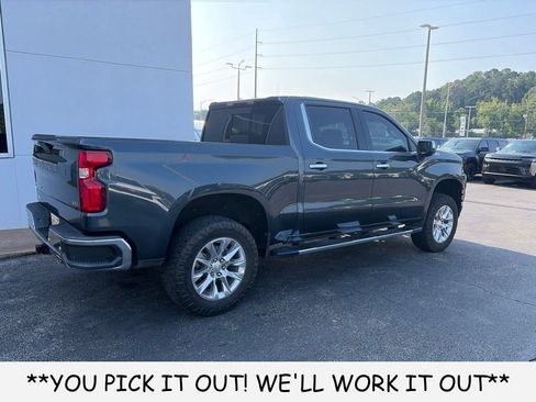 Used 2021 Chevrolet Silverado 1500 LTZ w/ Z71 Off-Road Package AWD/4WD image 6