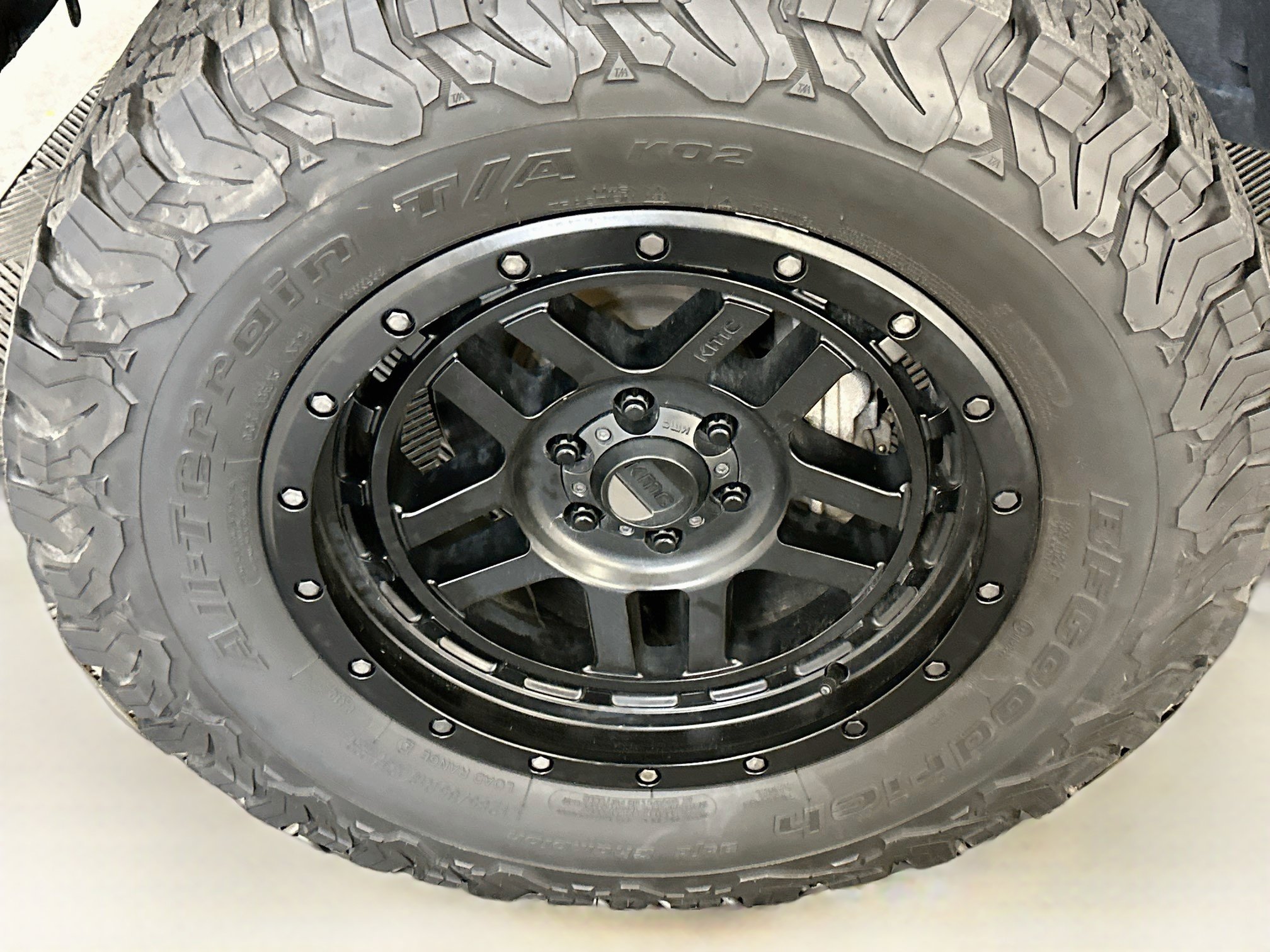 Used 2018 Chevrolet Colorado Z71 AWD/4WD image 35