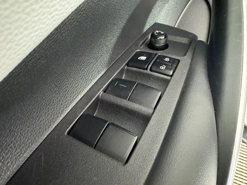 Used 2024 Toyota Corolla SE w/ SE Premium Package FWD image 39