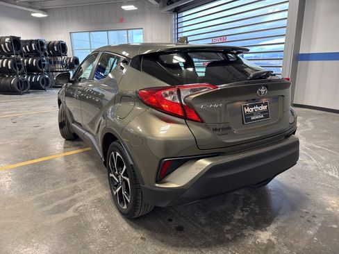 Used 2021 Toyota C-HR XLE image 7