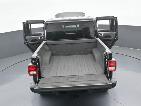 Used 2024 Jeep Gladiator Sport w/ Premium Package image 67