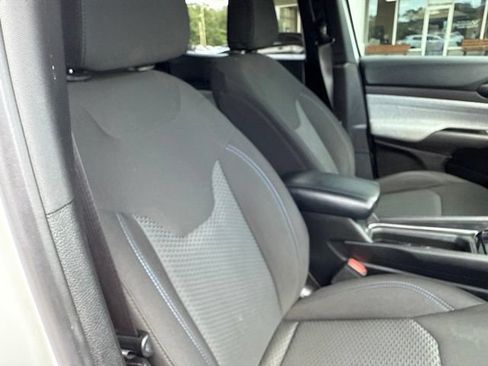 Used 2024 Jeep Compass Sport AWD/4WD image 26