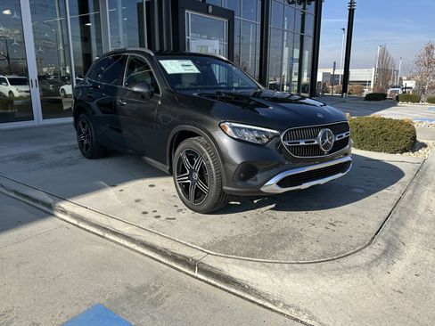 New 2026 Mercedes-Benz GLC 300 4MATIC image 3