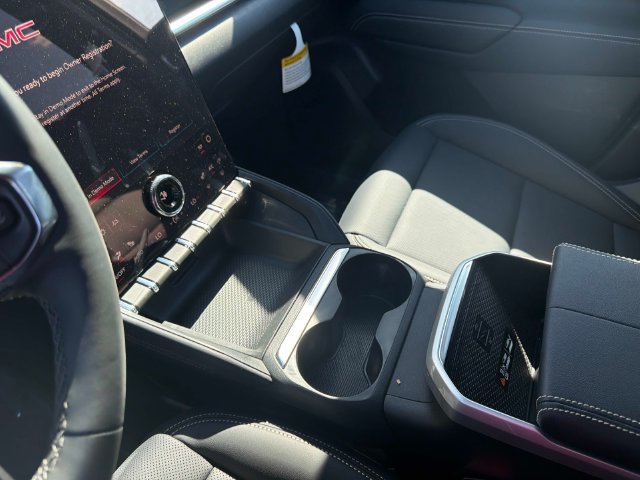 New 2027 GMC Terrain Elevation w/ Elevation Premium Package FWD image 20