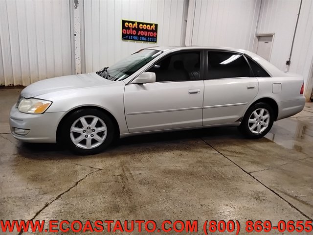 Used 2000 Toyota Avalon XLS FWD image 5