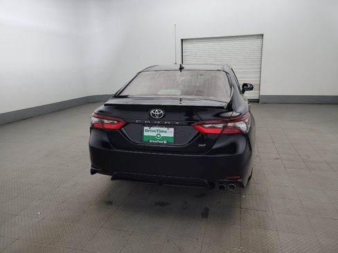 Used 2021 Toyota Camry SE image 7