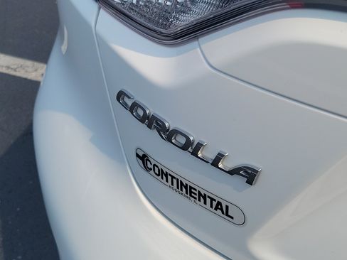 Certified 2025 Toyota Corolla LE FWD image 8