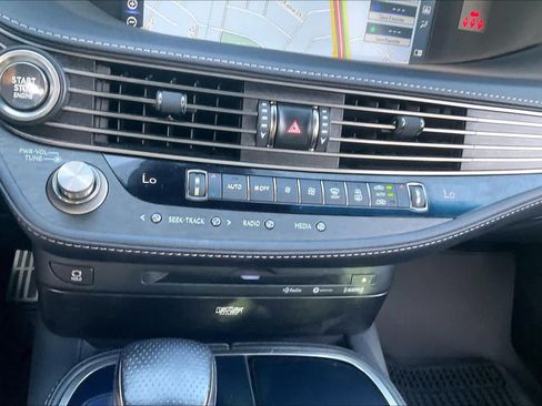 Used 2018 Lexus LS 500 F Sport w/ Accessory Package (Z2) AWD/4WD image 32