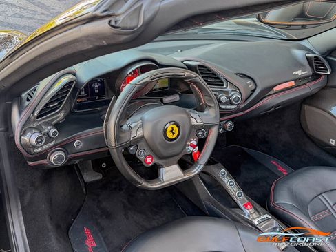 Used 2018 Ferrari 488 Spider image 27