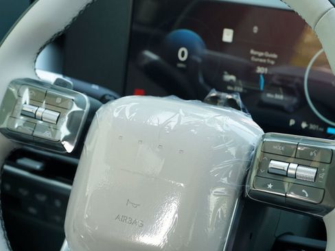 New 2026 Hyundai Ioniq 9 Calligraphy image 11