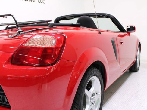 Used 2001 Toyota MR2 image 48