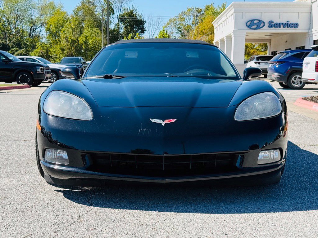 Used 2006 Chevrolet Corvette Convertible w/ Preferred Equipment Group RWD image 2