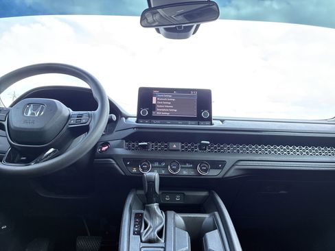 Certified 2023 Honda Accord EX image 30