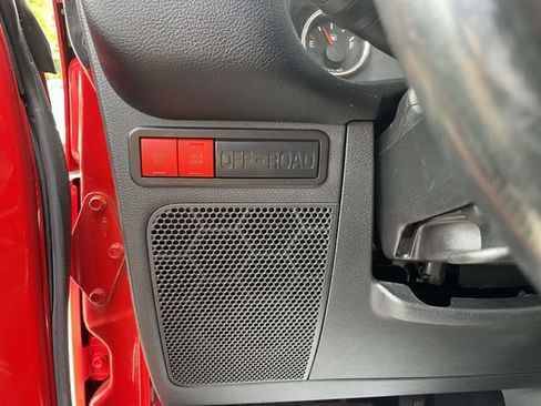 Used 2017 Jeep Wrangler Unlimited Rubicon AWD/4WD image 22