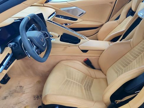Used 2023 Chevrolet Corvette Stingray Premium Conv w/ Z51 Performance Package RWD image 19
