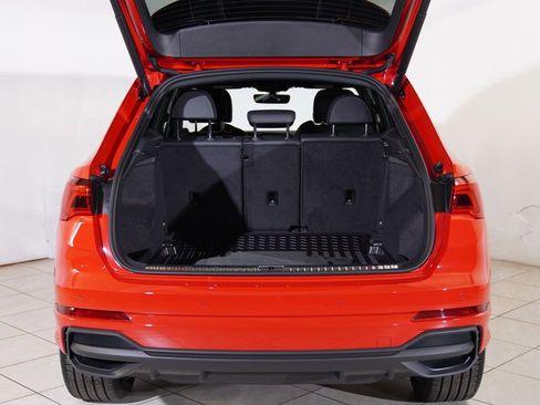 Certified 2025 Audi Q3 2.0T Premium w/ Convenience Package image 23