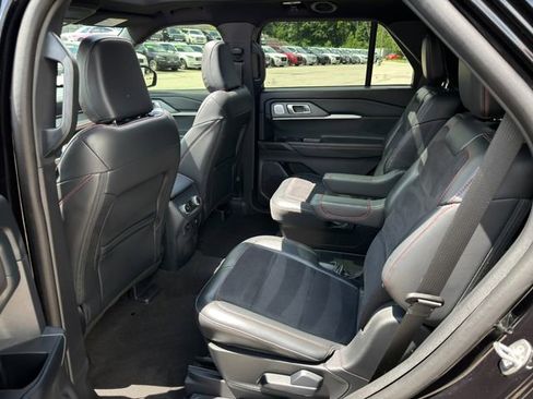 Used 2025 Ford Explorer ST w/ Sun And Sound Package AWD/4WD image 14
