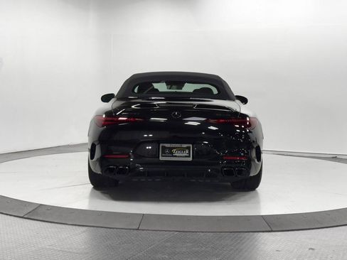 Used 2022 Mercedes-Benz SL 55 AMG 4MATIC w/ Driver Assistance Package image 30