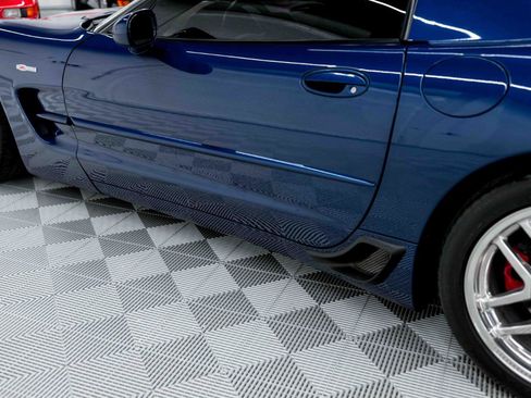 Used 2004 Chevrolet Corvette Z06 w/ Z06 Preferred Equipment Group image 30