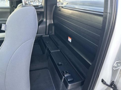 Used 2020 Toyota Tacoma SR image 20