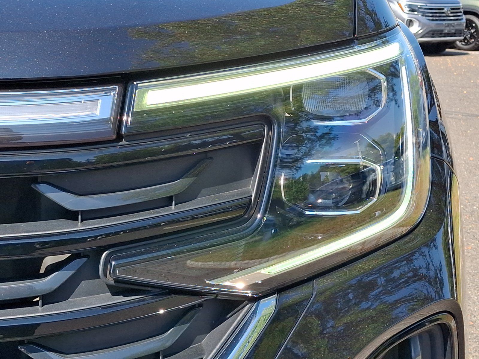 Certified 2024 Volkswagen Atlas Cross Sport SE FWD image 10