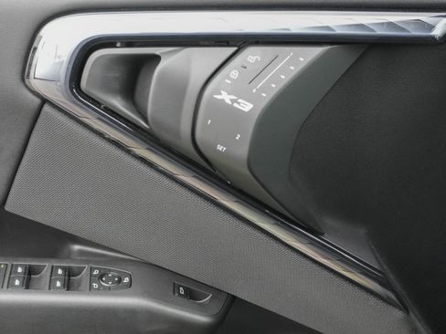 Used 2025 BMW X3 xDrive30i image 14