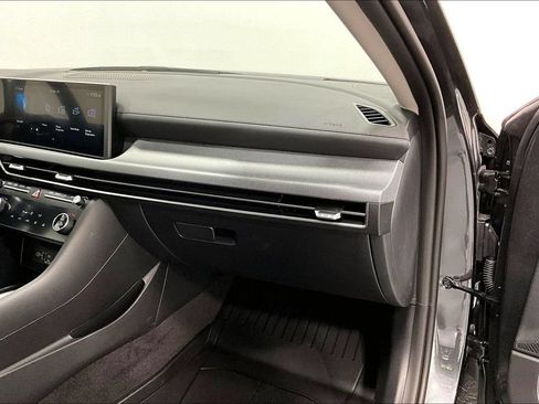 Used 2026 Hyundai Sonata SEL FWD image 10