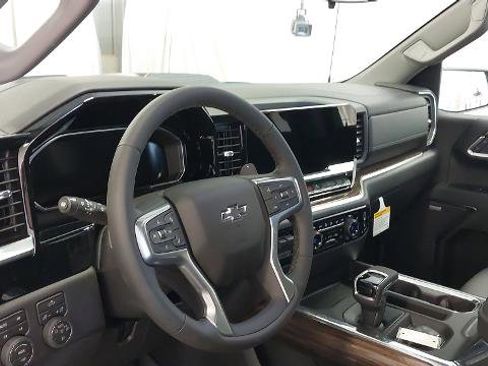 New 2026 Chevrolet Silverado 1500 LT Trail Boss w/ Convenience Package II image 17