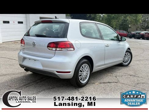 Used 2012 Volkswagen Golf 2-Door FWD image 8
