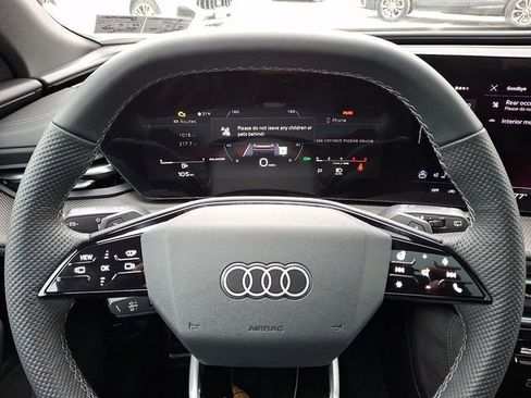 Used 2025 Audi SQ5 Premium Plus image 20