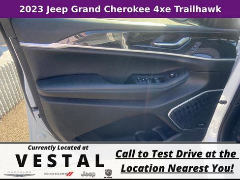 New 2023 Jeep Grand Cherokee Trailhawk image 40
