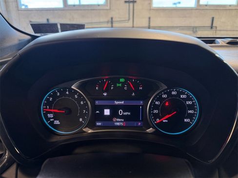 Used 2022 Chevrolet Equinox RS w/ Infotainment Package image 16