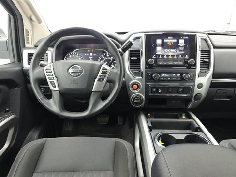Used 2021 Nissan Titan SV w/ SV Convenience Package AWD/4WD image 16
