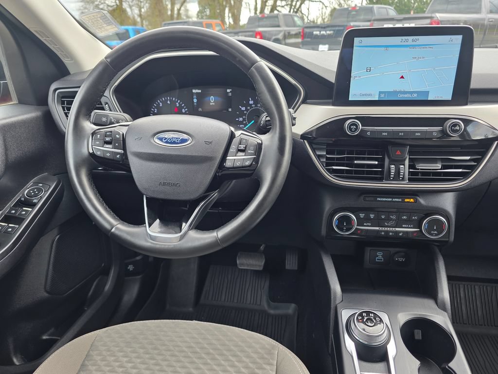 Used 2022 Ford Escape SE w/ SE Sport Appearance Package AWD/4WD image 9