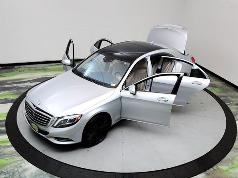 Used 2014 Mercedes-Benz S 550 Sedan w/ Premium 1 Package image 38