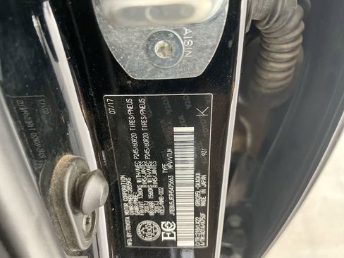 Used 2017 Toyota 4Runner Limited AWD/4WD image 29