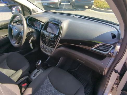 Used 2021 Chevrolet Spark LT image 40