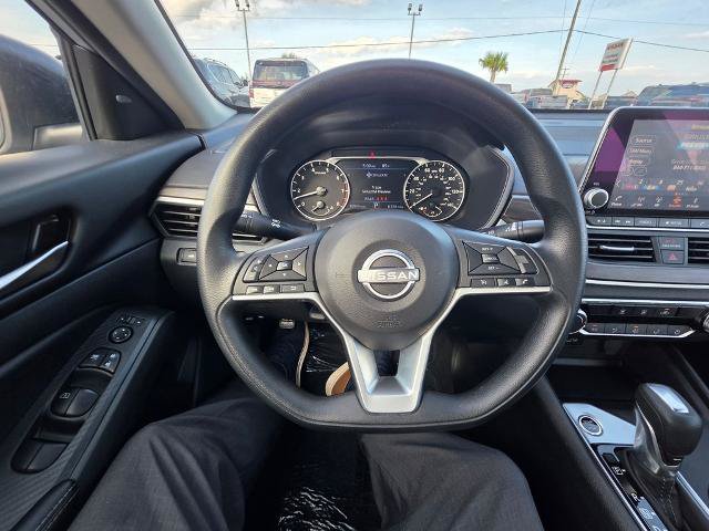 Certified 2025 Nissan Altima 2.5 SV FWD image 18