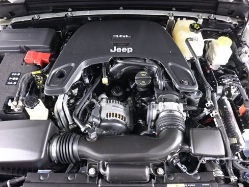 Used 2020 Jeep Gladiator Sport w/ Quick Order Package 24S image 47