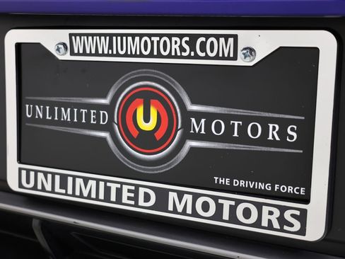 Used 2025 Hyundai Elantra Limited FWD image 19